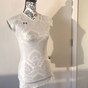 NWOT Under Armour DriFit HeatGear